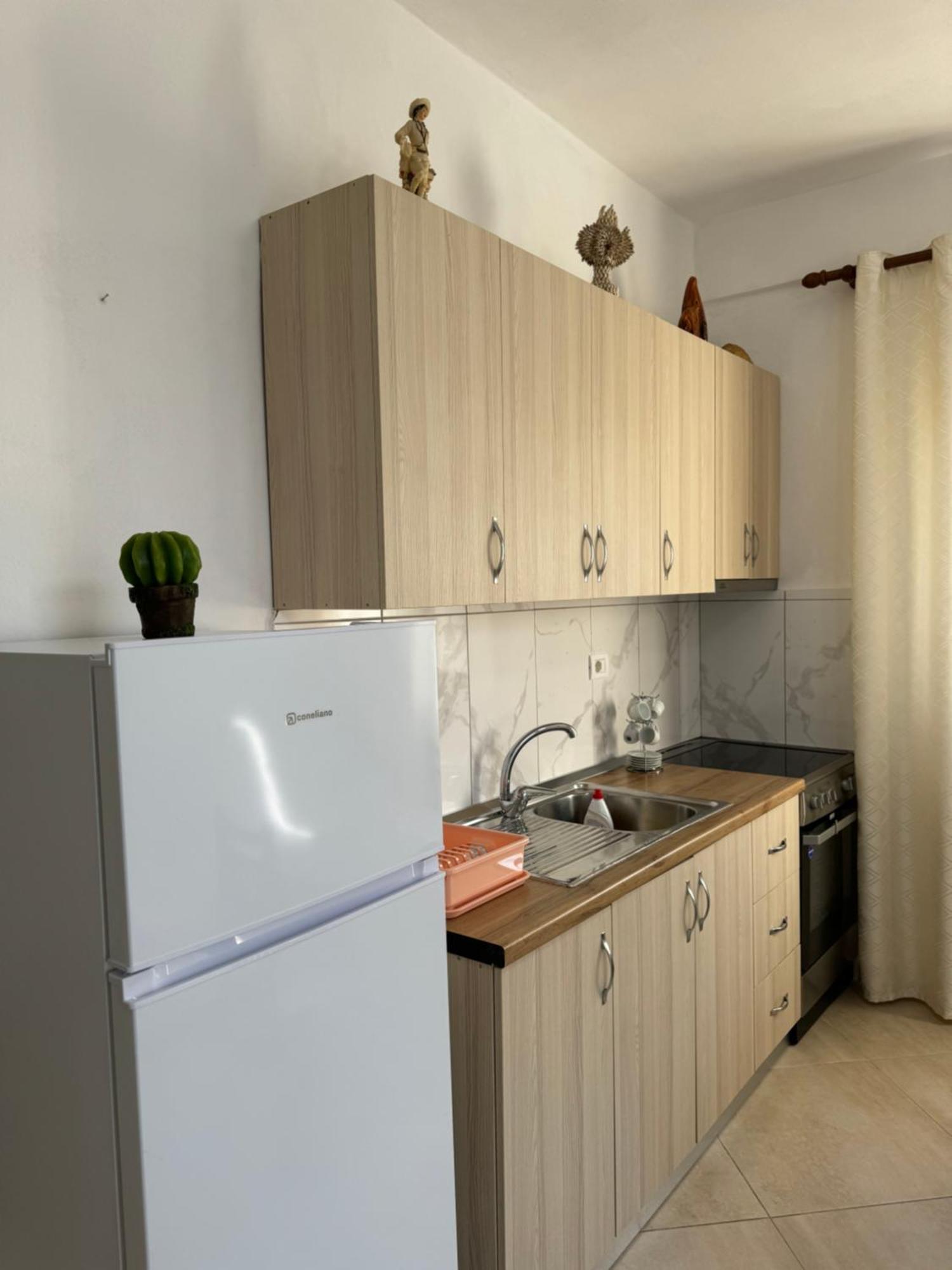 Holiday Apartments Dıraç Dış mekan fotoğraf